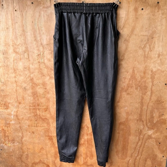 Spanx Leather-Like Jogger Pant Black Faux Leather Pocket High Waist 20283R - Picture 3 of 14